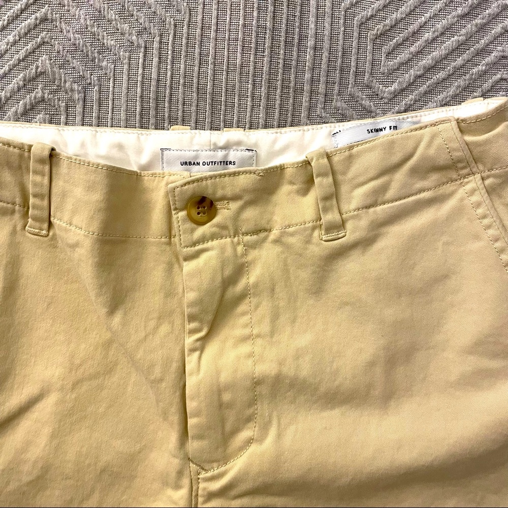 URBAN OUTFITTERS - NWOT - Men’s size 30 tan pants